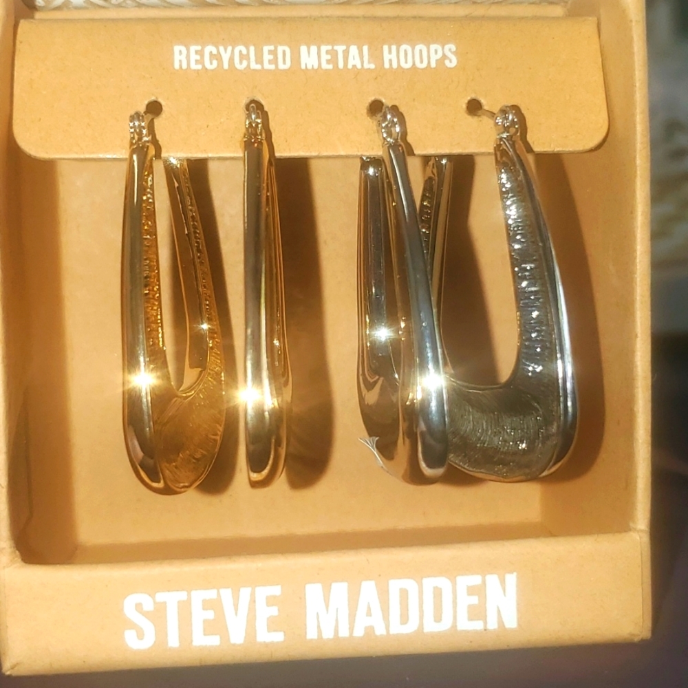 Steve Madden Metal Hoop Earrings